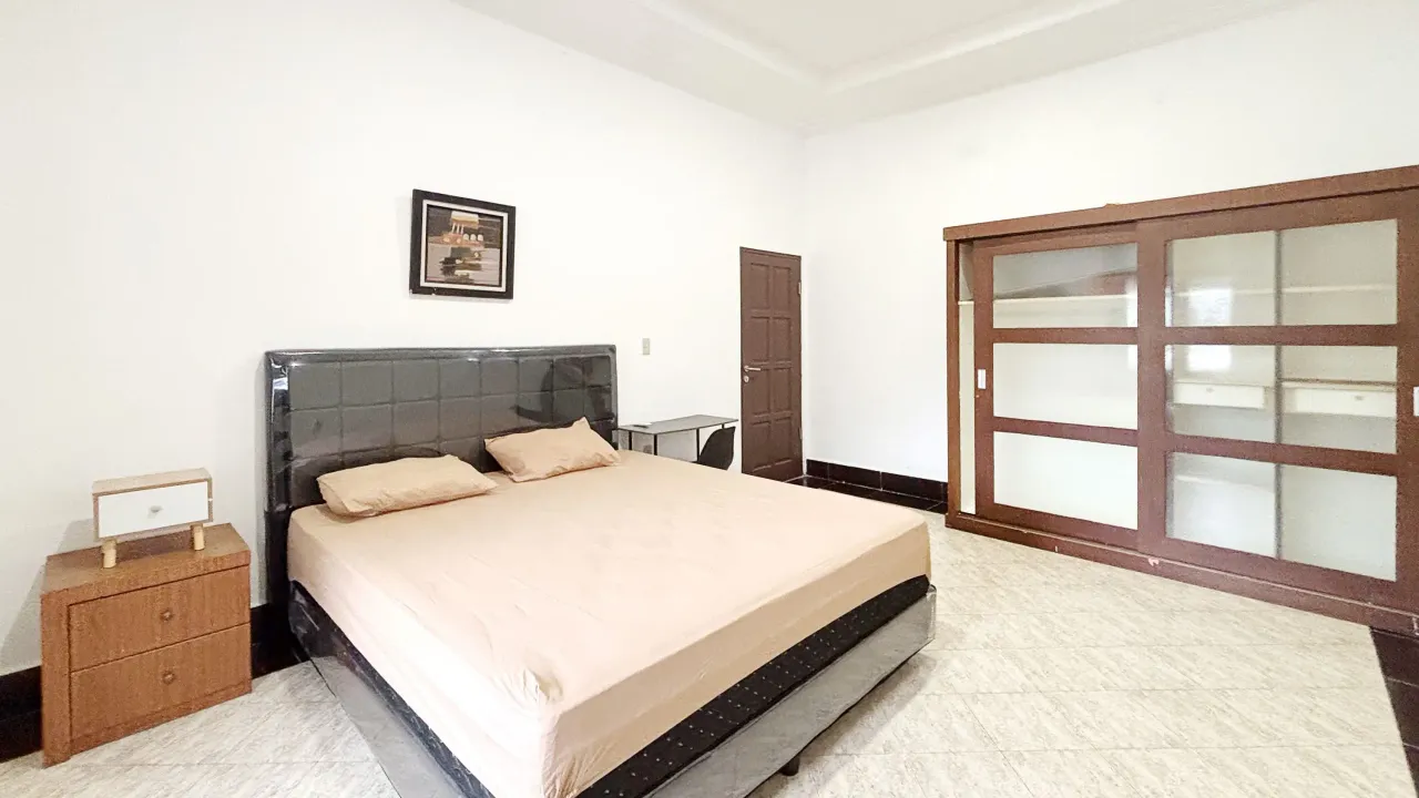 Taring Kost UMSU Medan Studio Queen A