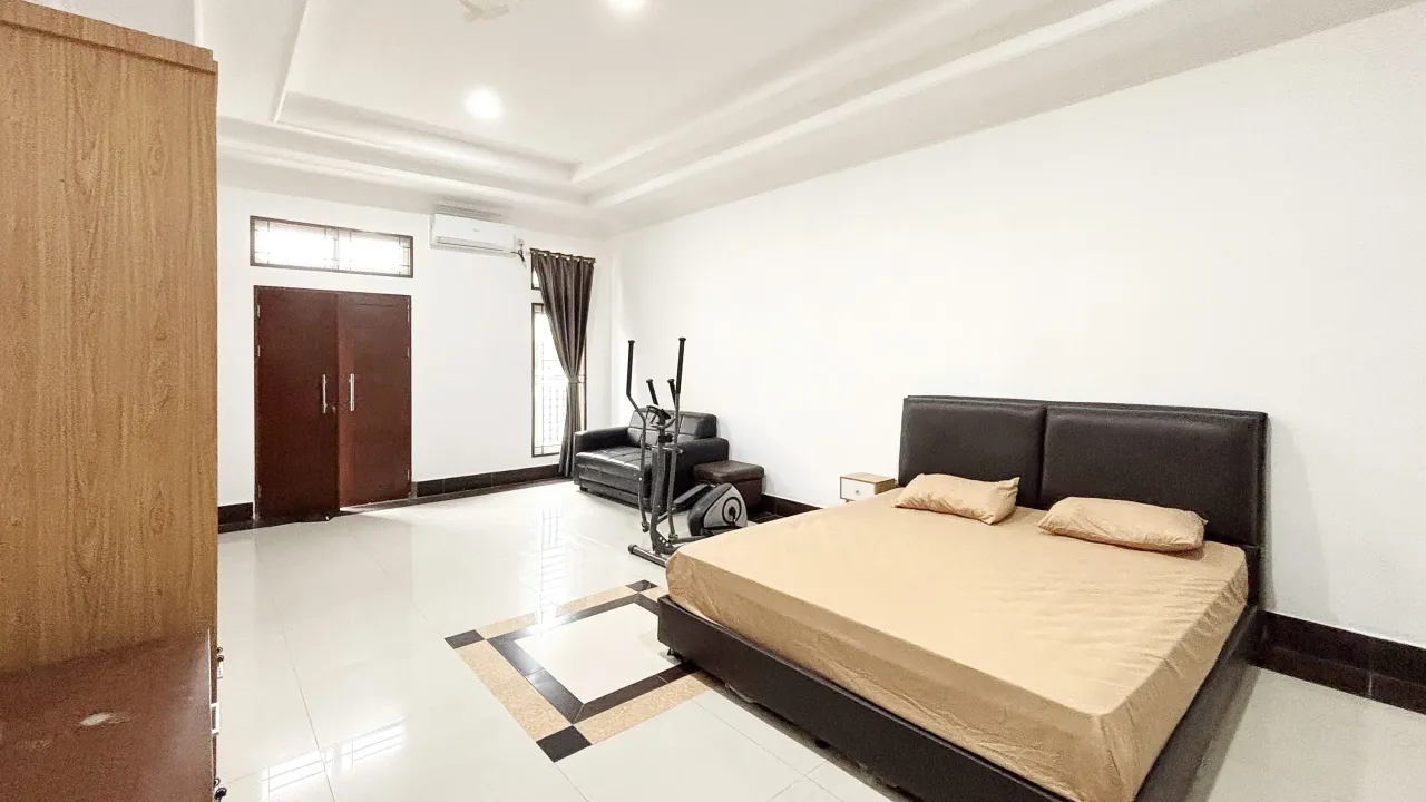 Taring Kost UMSU Medan Flat Residence Queen B
