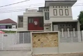 Kos eksklusif karyawan Medan The Little White House Type 1
