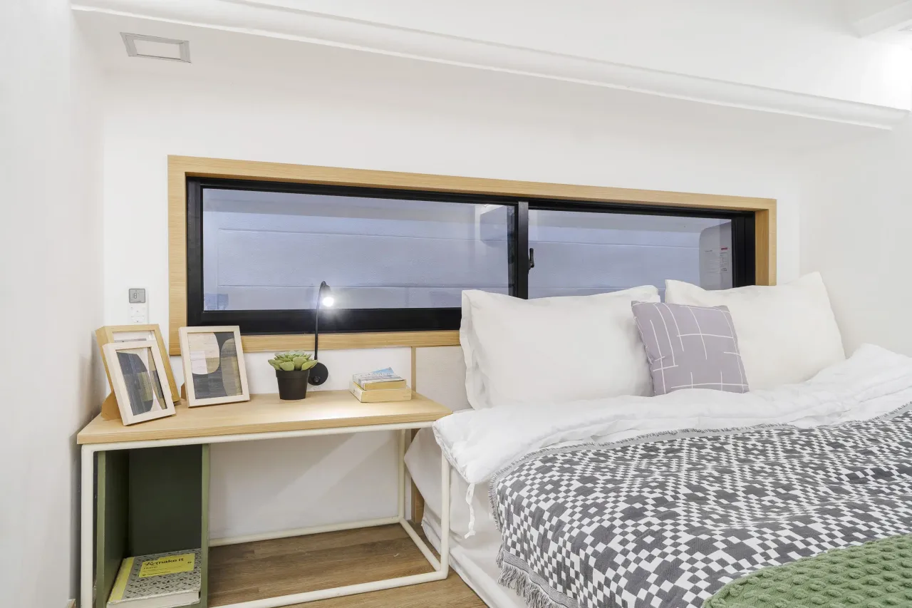 Avira Panakkukang Makassar Regular Loft Queen A