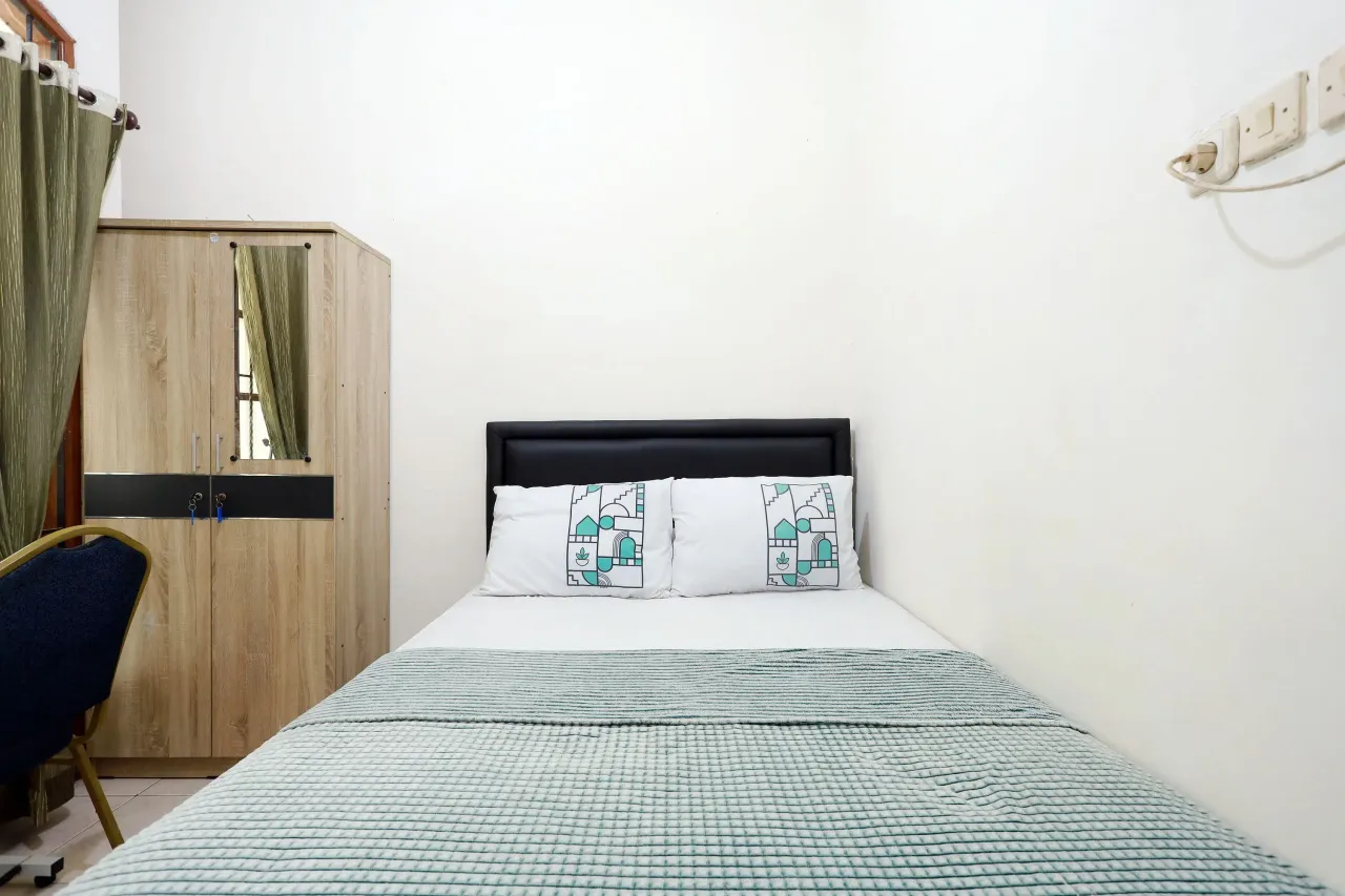 Purimas 23 Rungkut UPN Surabaya Compact Double A