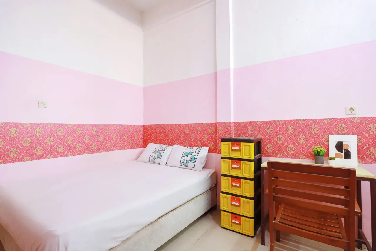 Charisma Home Jemursari Surabaya Superior Queen