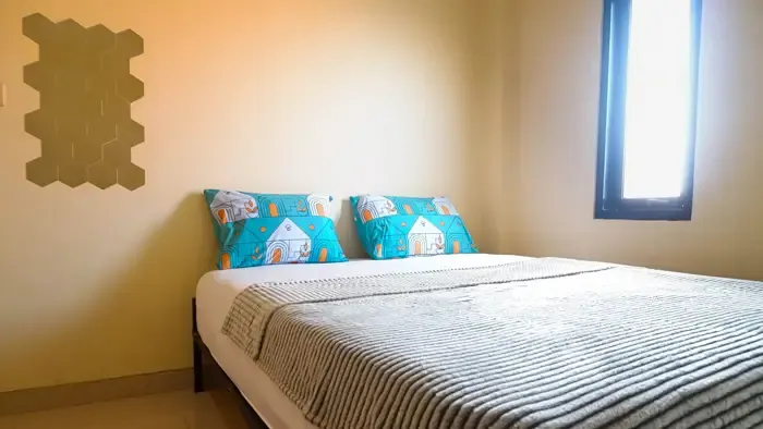 Kutisari Selatan 38A Siwalankerto Surabaya Superior Queen B - M