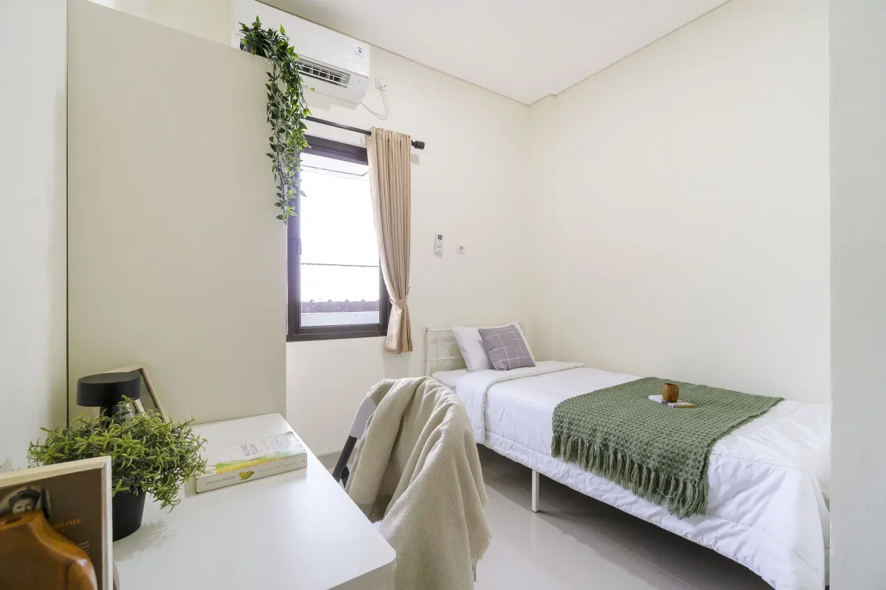 Sanova Living Putri Keputih Surabaya Regular Single A