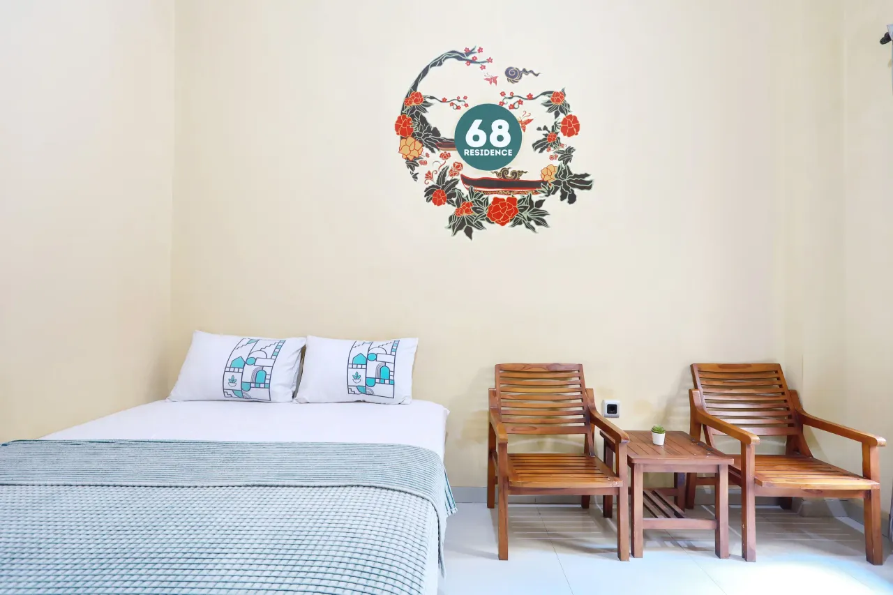 68 Residence Tenggilis Surabaya Master Queen