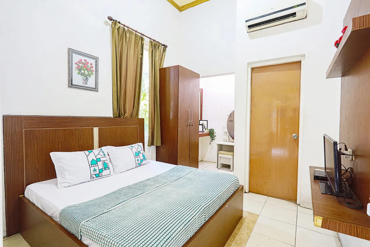 Babussalam House Rungkut Surabaya Regular Queen A