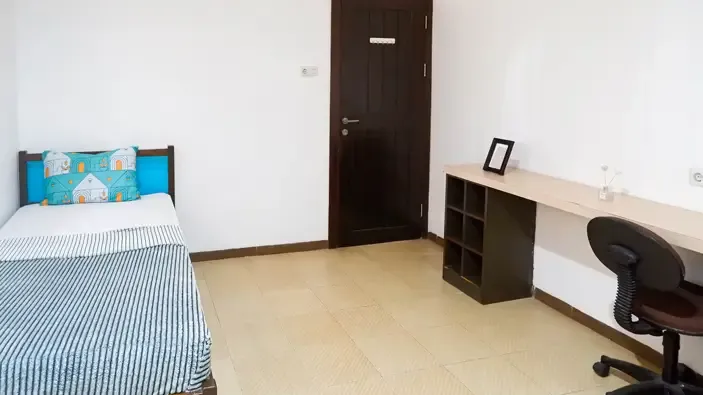 Blessing Kost Citraland Surabaya Master Twin