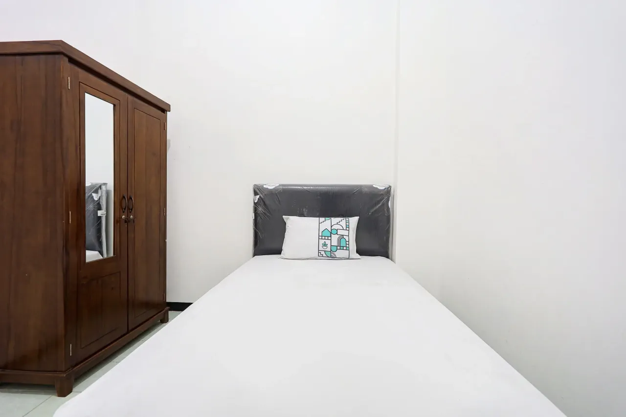 Mia Exclusive Kost Putra Tenggilis Mejoyo Surabaya Regular Full A