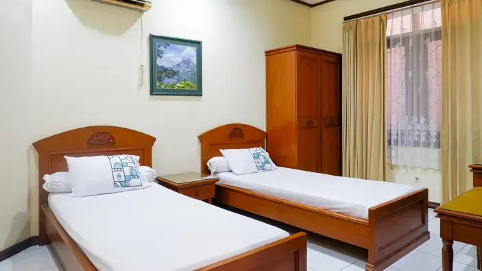 Pondok Asri 106 Gubeng Surabaya Superior Twin A