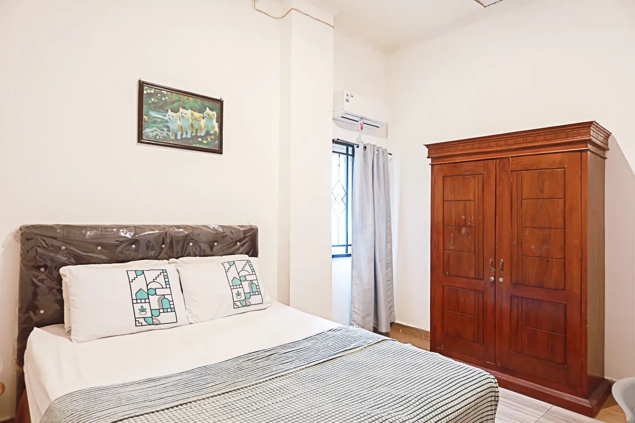 Riverside Residence Kupang Jaya Surabaya Superior Queen A
