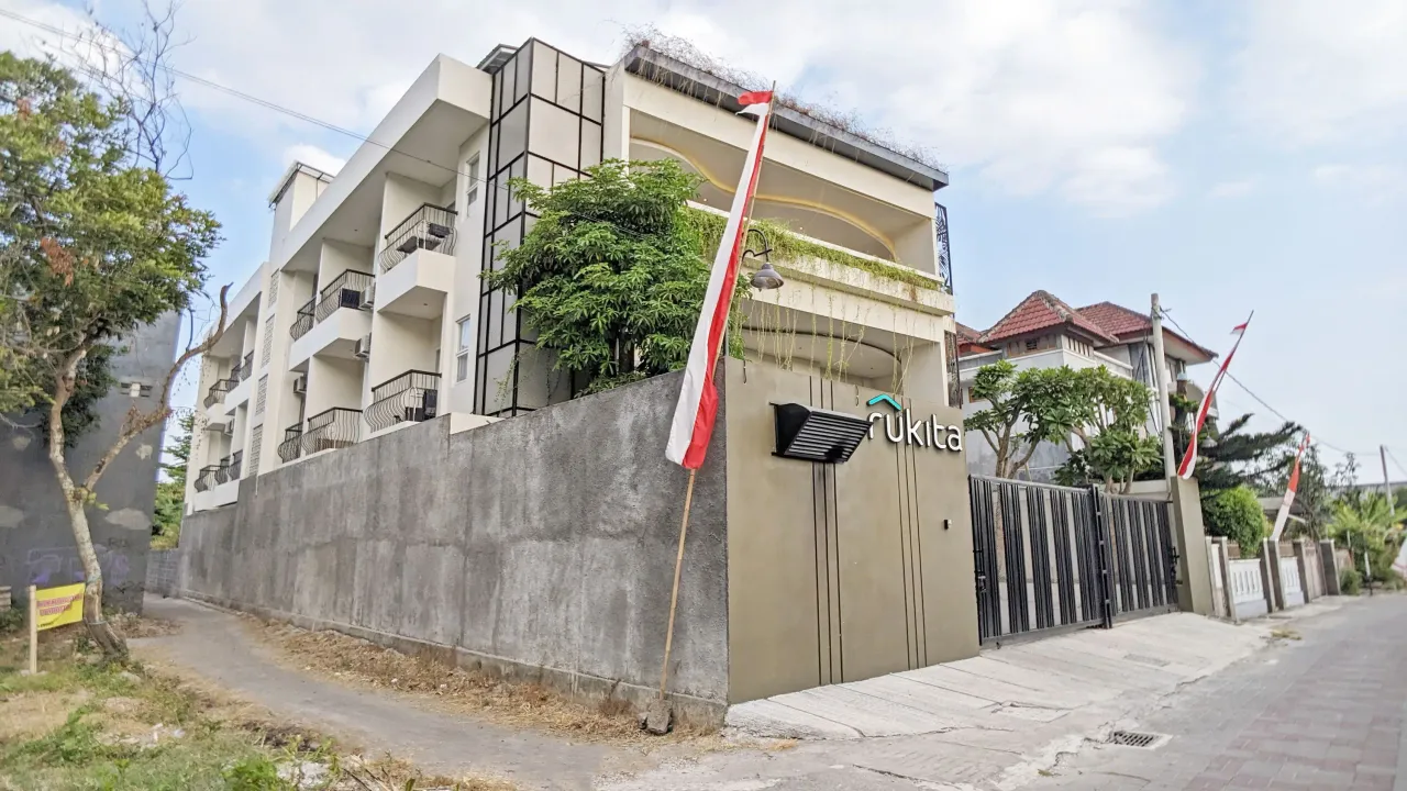 Kalani Putra Condongcatur Yogyakarta Studio Queen A - Foto 2