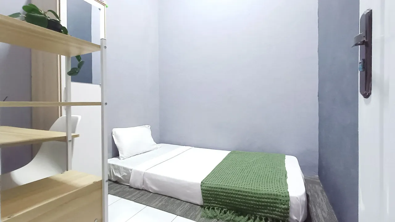 Kosy 2 Kost Sentul City Bogor Pocket Single Y