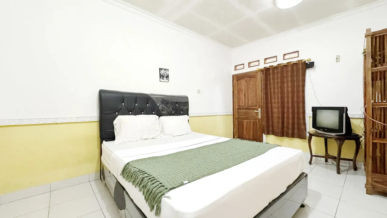 An Nur Coliving Cigombong Bogor Executive Queen A