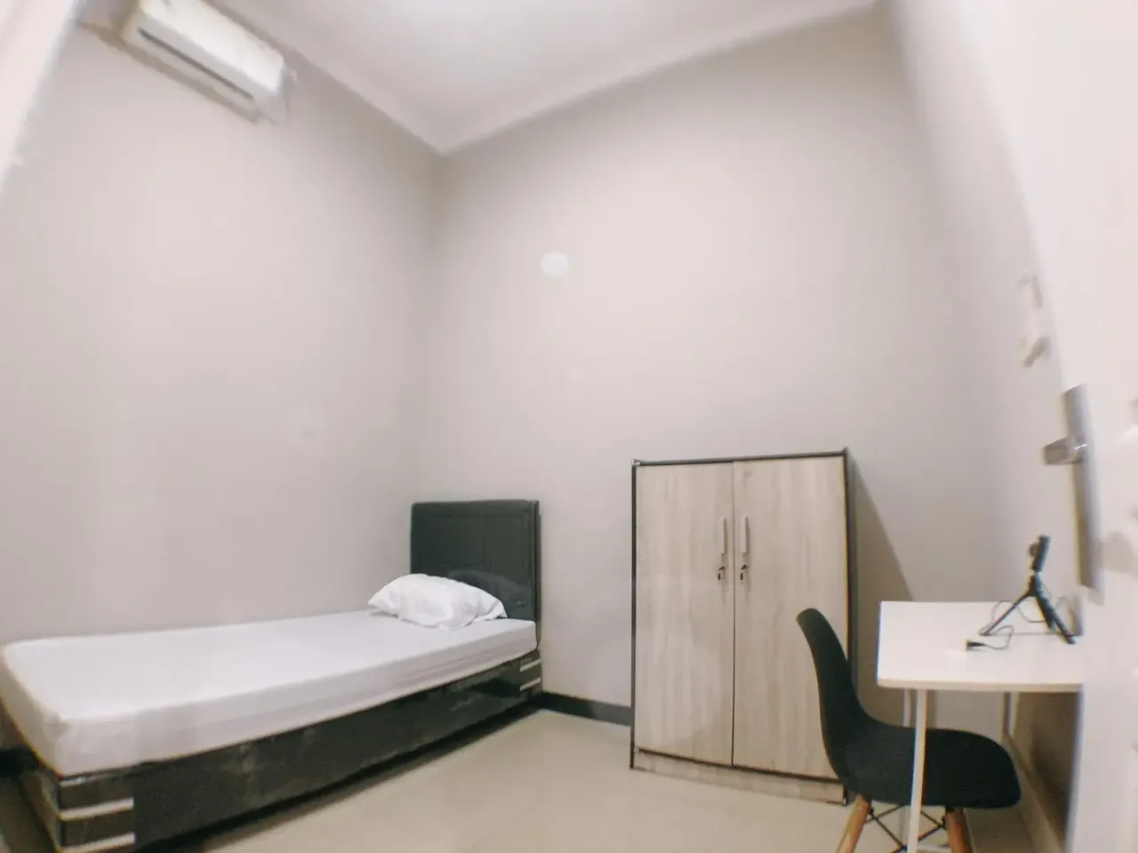 Kos Galaxy Kamar lantai 1 besar